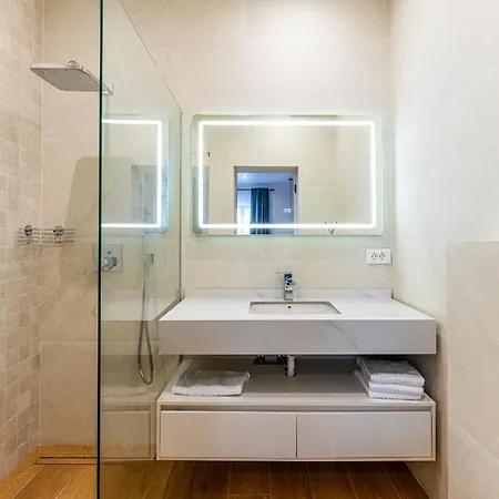 酒店 Pensiunea Casa Weiss 5*